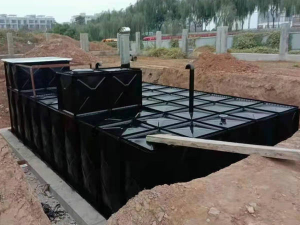 駐馬店BDF水箱和不銹鋼水箱相比有什么優缺點？